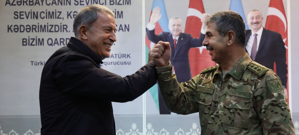 Bakan Akar ve komuta kademesi Bakü'de