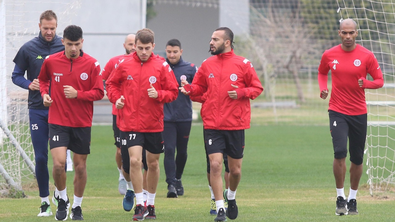 Antalyaspor’da Galatasaray maçı öncesi 7 eksik