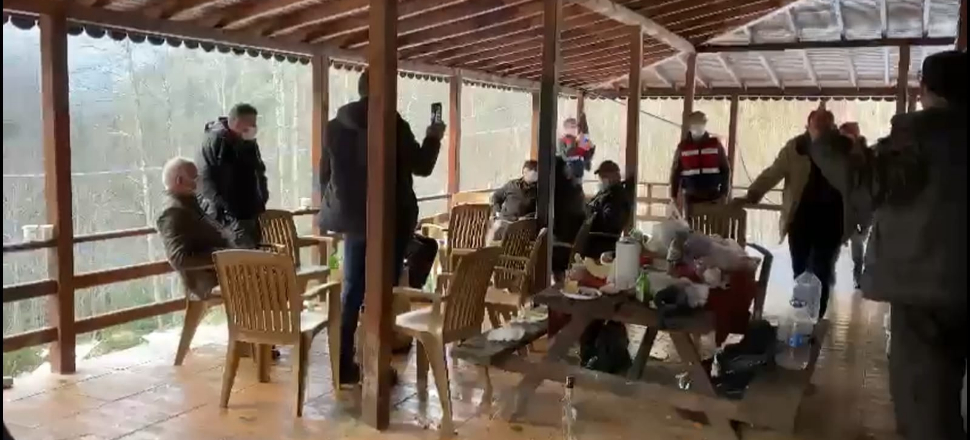 CHP'li başkan da yasağı delenler arasında