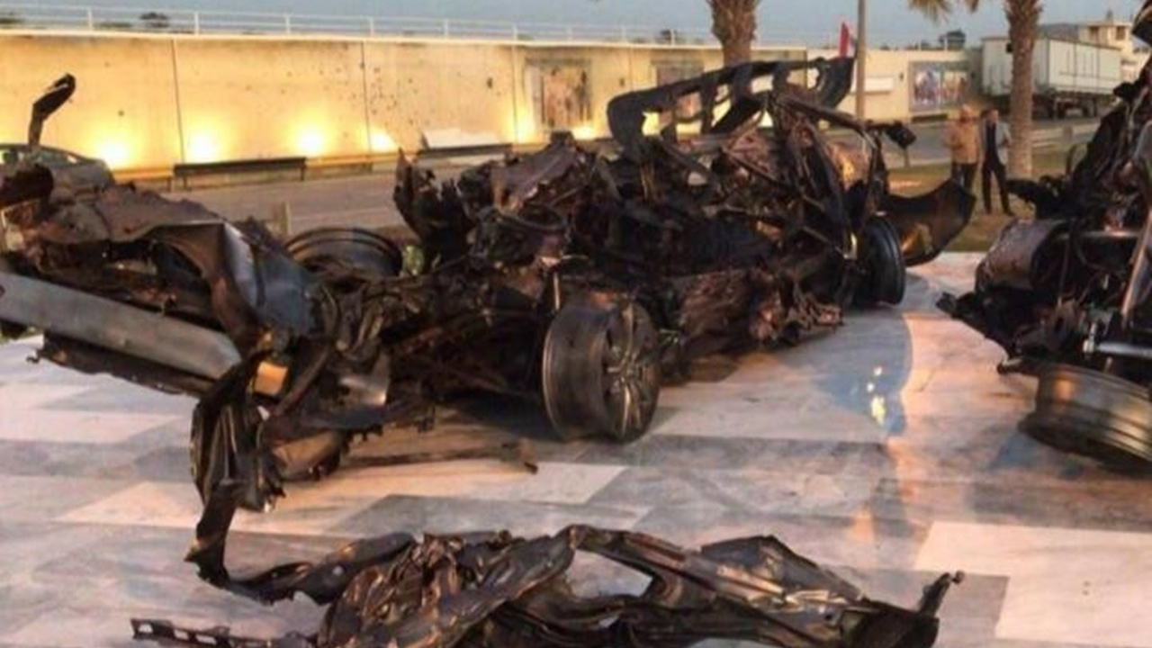 Süleymani'nin bombalanan aracı olay yerine konuldu