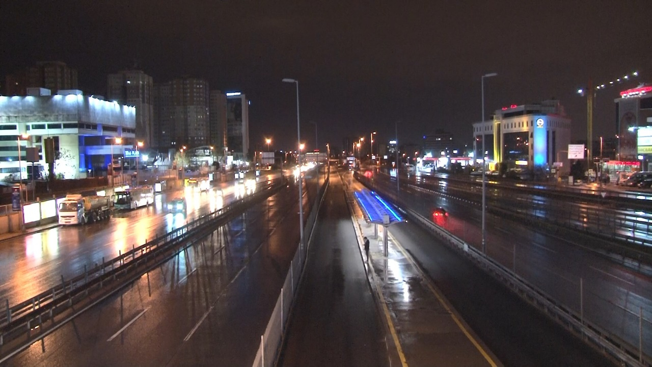 Yeni yılın ilk sabahı İstanbul sessizliğe büründü