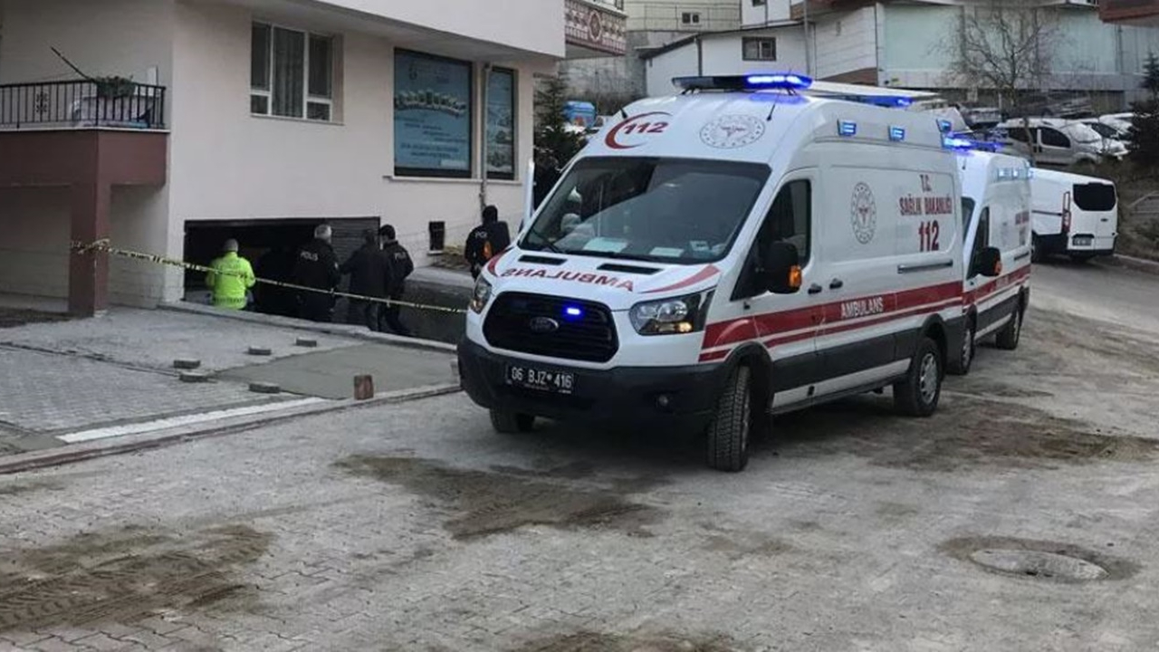 Apartman garajında 3 genç ölü bulundu