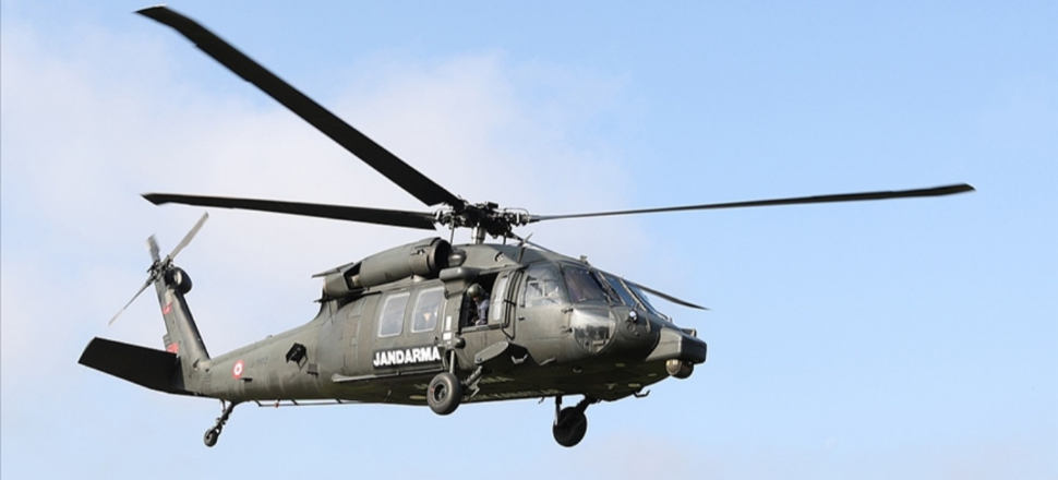 Askeri helikopter Sabiha Gökçen'de kaza yaptı