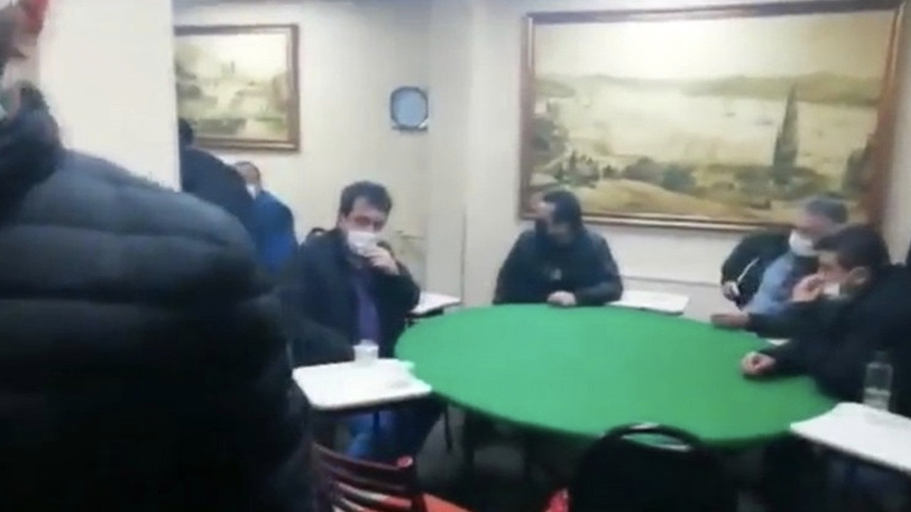 Üsküdar’da dernek görünümlü kumarhaneye baskın!