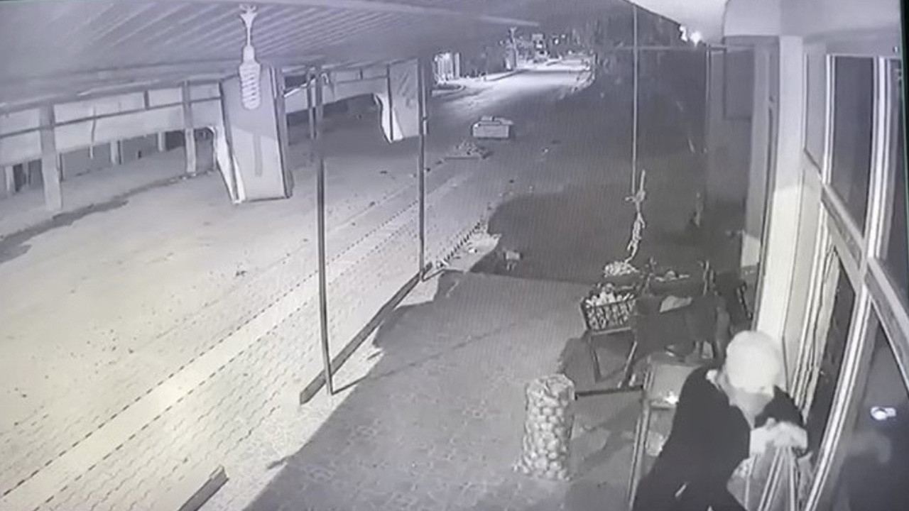 Kapıyı açmak isteyen hırsız camın kırılmasıyla paniğe kapılınca diğer camları da kırdı...