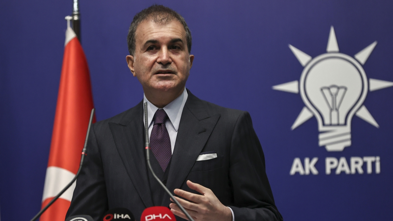 Ömer Çelik: Bu eleştiri değil hastalıklı mantık