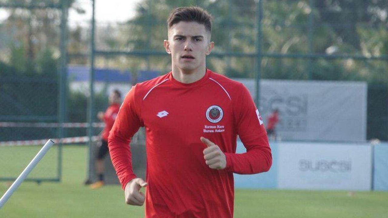 Trabzonspor'da Berat Özdemir transferi bitti!