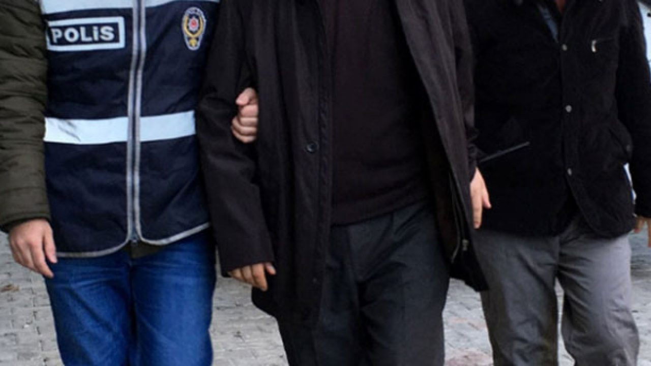 Emekli 3 tuğgeneral hakkında gözaltı kararı