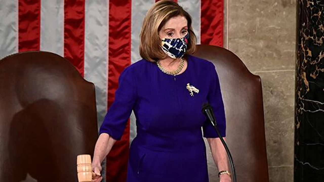 Pelosi: Trump acilen görevden alınsın