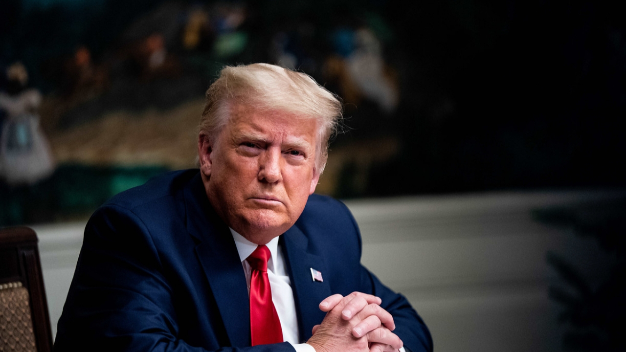 Donald Trump, 'kendisini affetmek' için 'kaçış' yolu arıyor