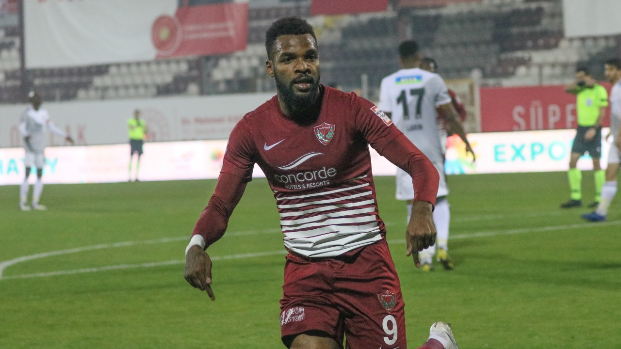 Aaron Boupendza gol makinesi çıktı