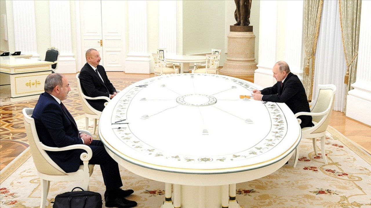 Aliyev, Putin ve Paşinyan Karabağ için anlaştı!