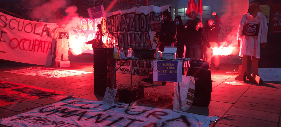 İtalya'da yüz yüze eğitim isteyen öğrenciler eylemde!