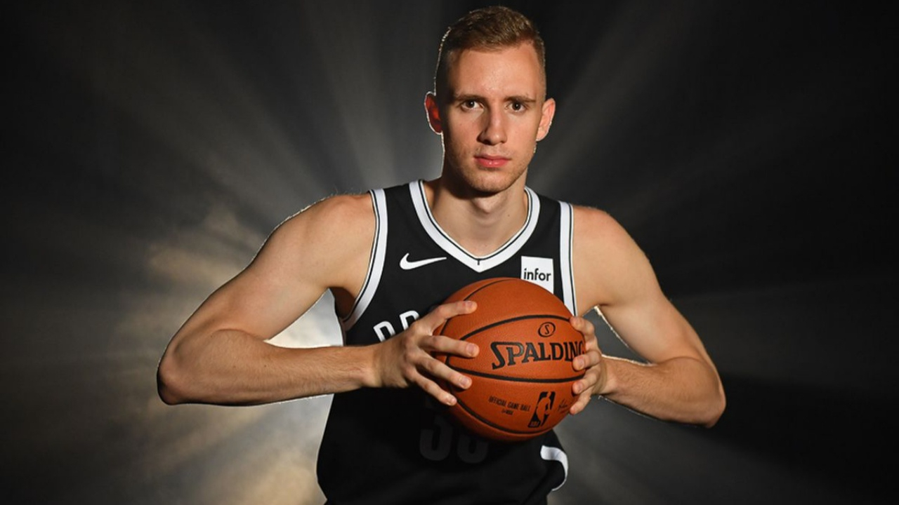Dzanan Musa'yı Anadolu Efes kaptı