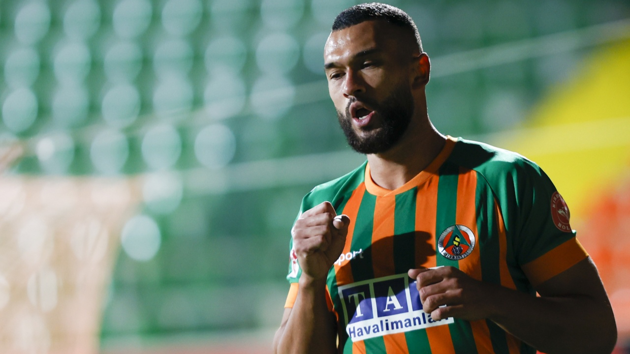 Kupa'da BB Erzurumspor'u 4 golle eleyen Aytemiz Alanyaspor moral buldu
