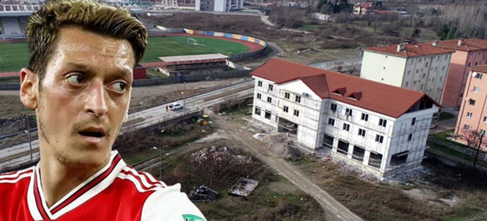 Mesut Özil, memleketine spor kompleksi yaptırıyor