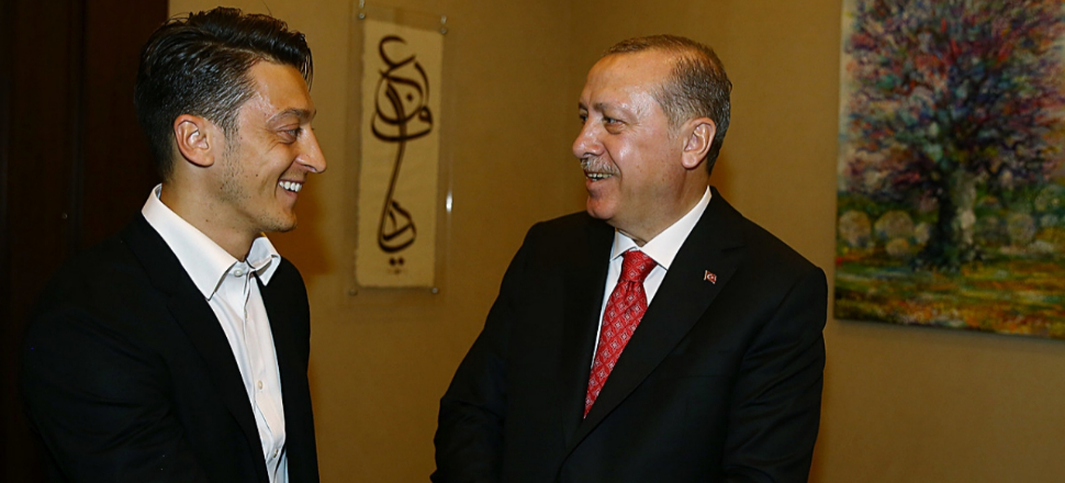 Cumhurbaşkanlığı'ndan Mesut Özil'e: Evine, yurduna hoş geldin
