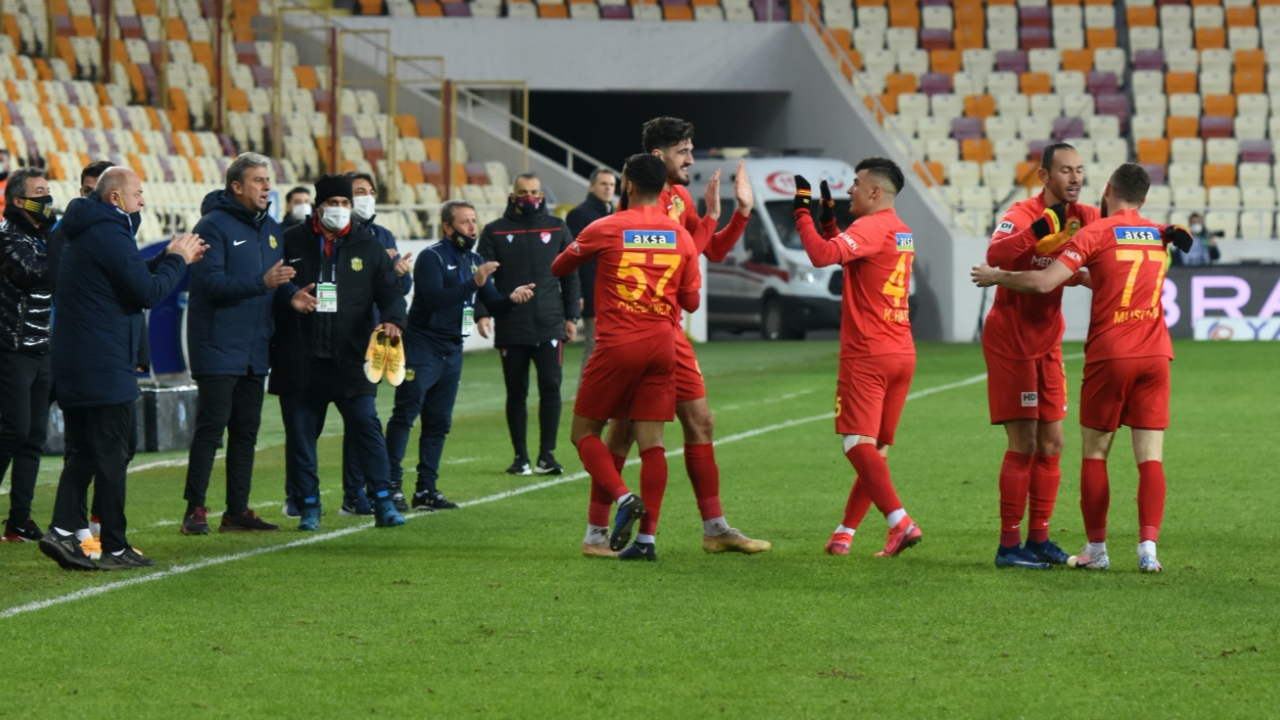 İlk yarı Çaykur Rizespor, maç sonucu Yeni Malatyaspor: 4-1