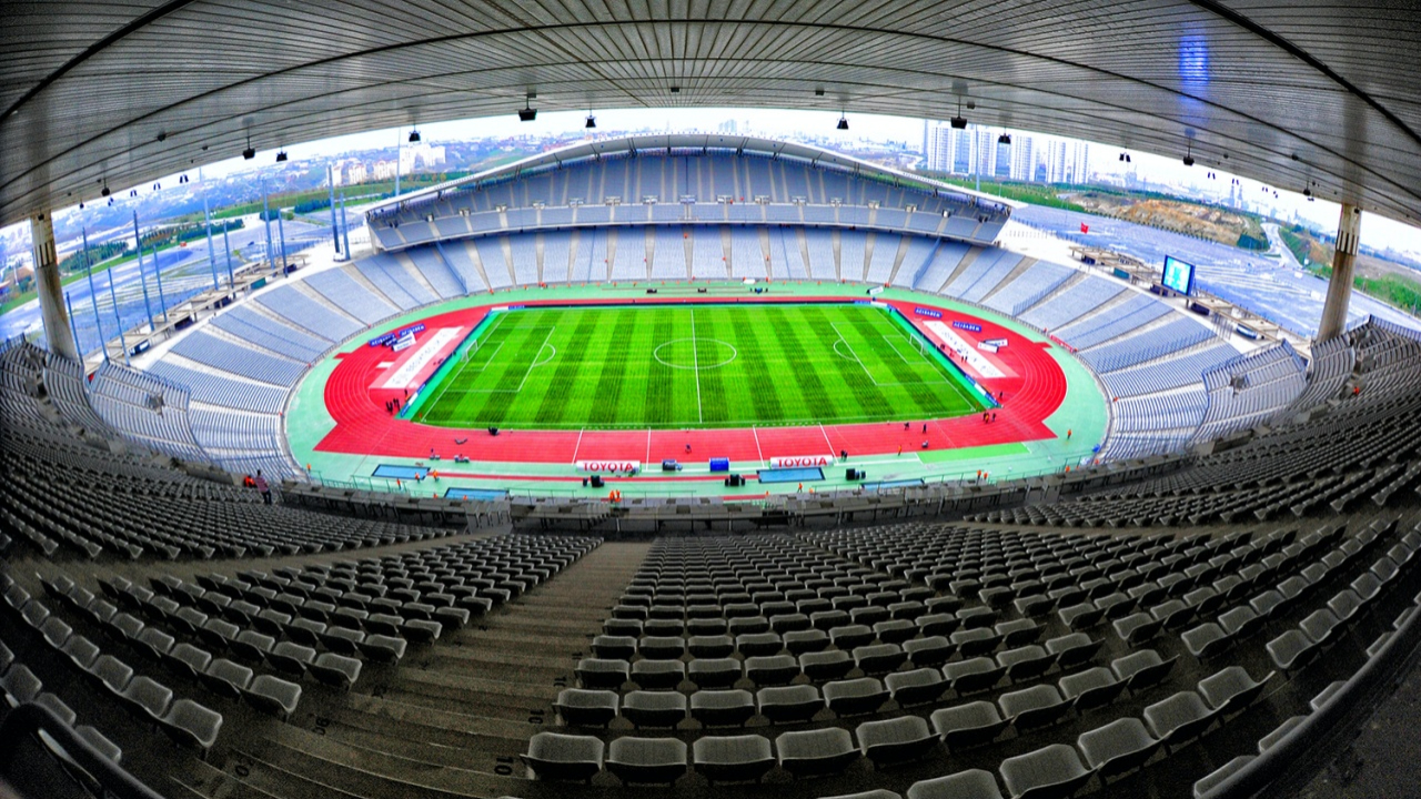 Fatih Karagümrük-Beşiktaş maçı Atatürk Olimpiyat Stadı'nda
