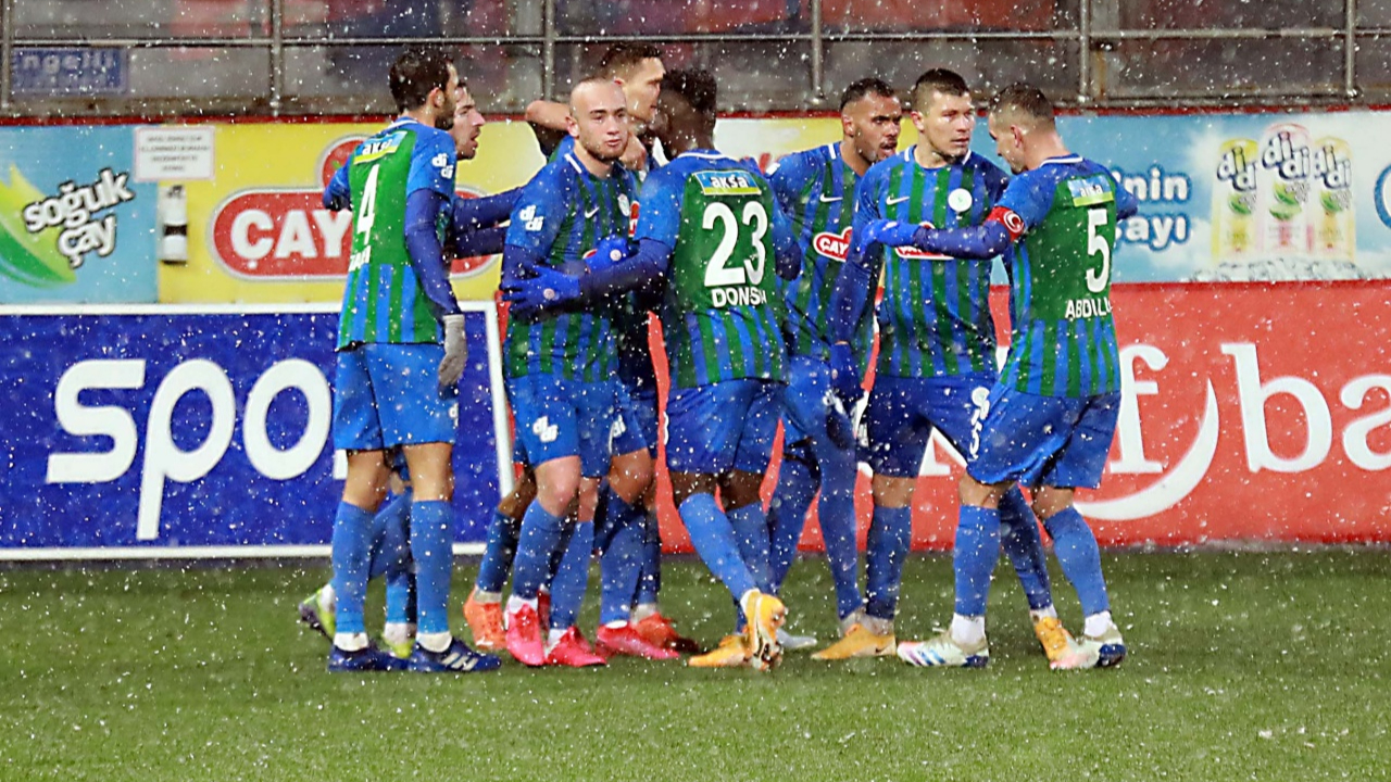 Çaykur Rizespor evinde Gaziantep FK'yı 3-0'la geçti