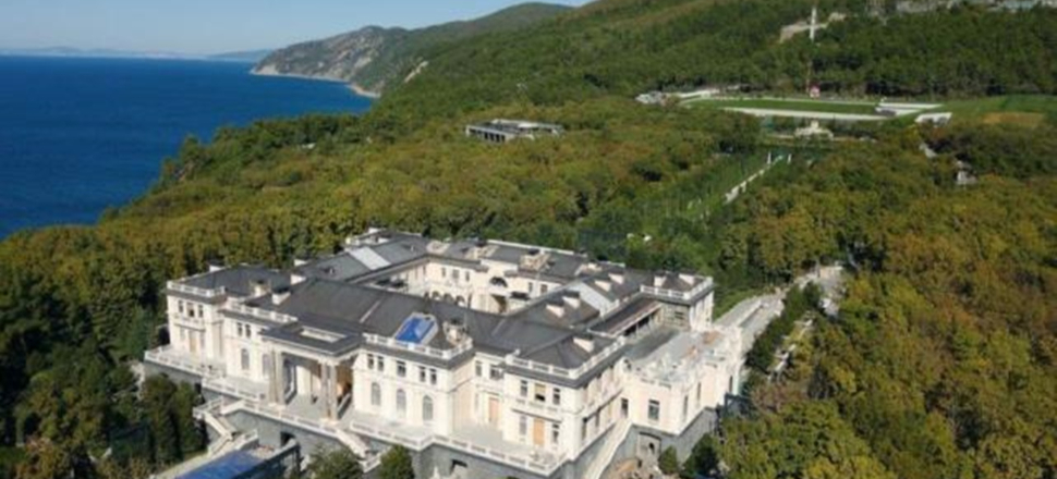 Putin'in devasa sarayının fotoğrafları ortaya çıktı