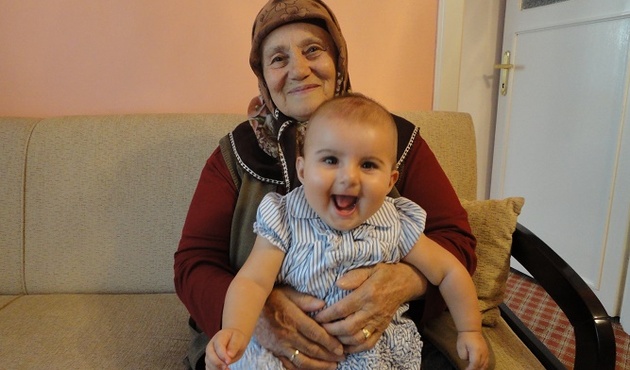 Büyükanne maaşı alacak 6 bin 500 kişinin ismi yayınlandı!