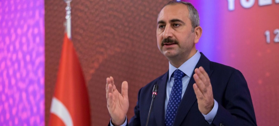 Bakan Gül, 'tutuklama siparişlerine' sert çıktı