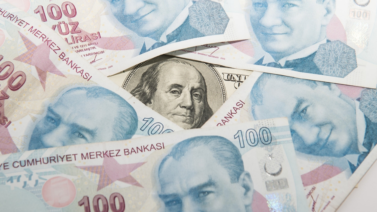 TCMB faiz kararının ardından Dolar/TL'de düşüş