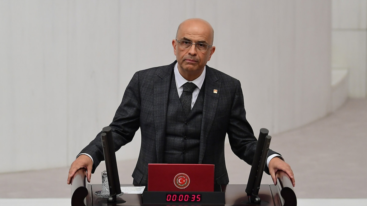 AYM'den Enis Berberoğlu hakkında ikinci ihlal kararı