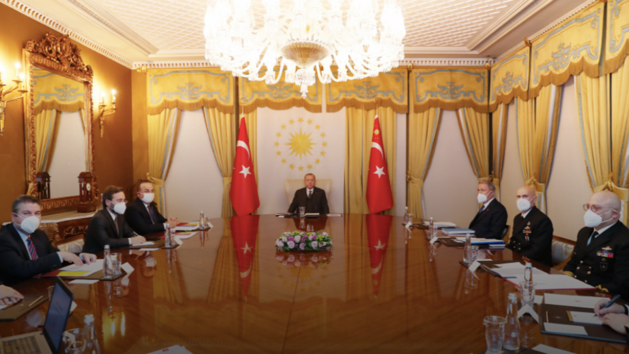 Erdoğan, Akar ve Çavuşoğlu ile AB'yi görüştü