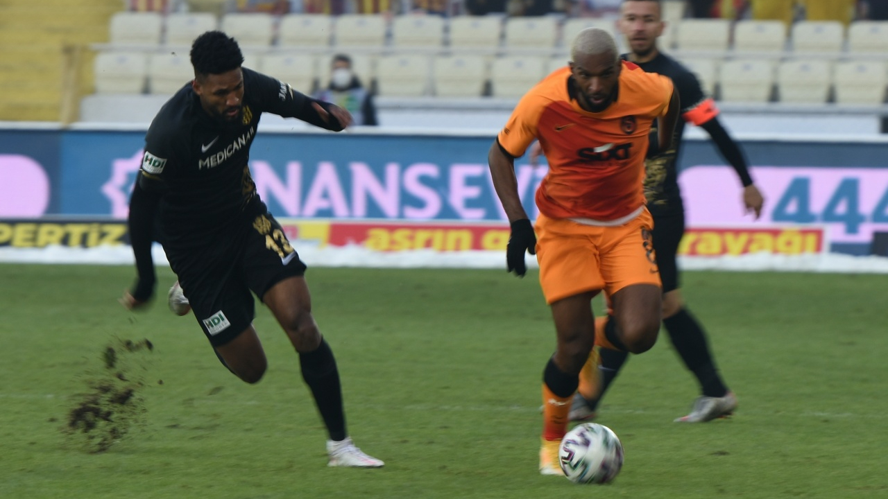Galatasaray deplasmanda Yeni Malatyaspor'u 89'da devirdi
