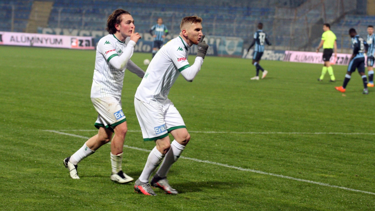 Bursaspor, Adana Demirspor deplasmanında Ali Akman'la kazandı