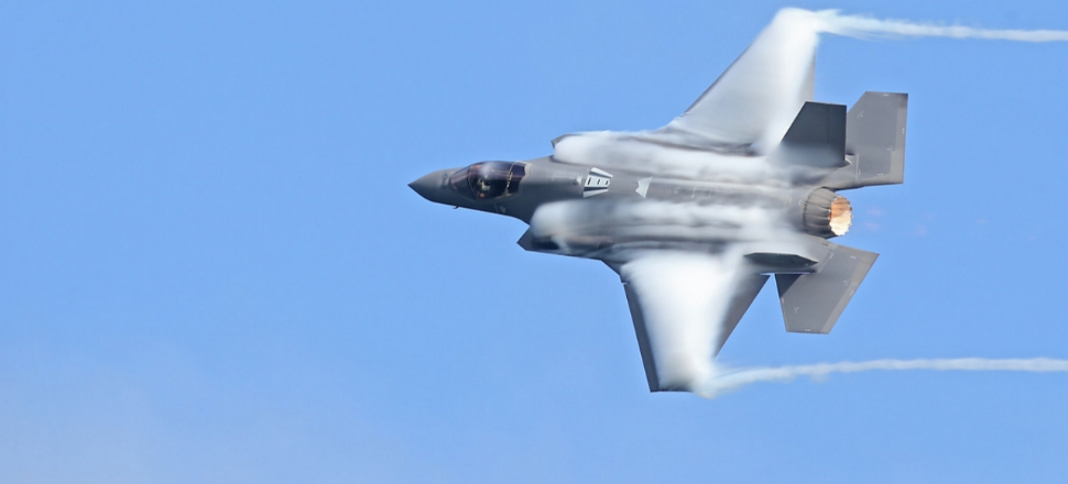 Trump'ın bakanından F-35 itirafı: Beş para etmez