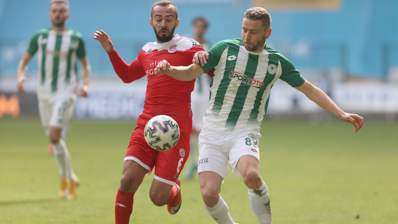 Konyaspor ile Antalyaspor golsüz berabere kaldı