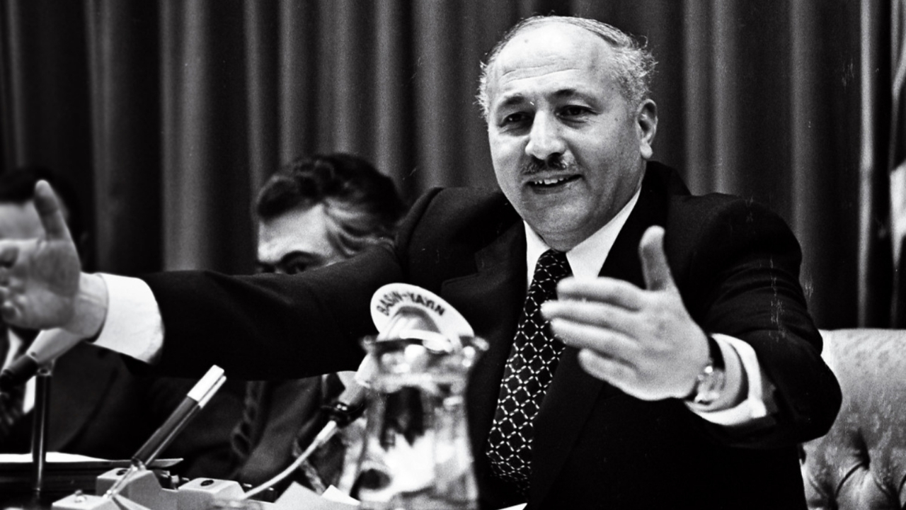 Necmettin Erbakan dizisi geliyor!
