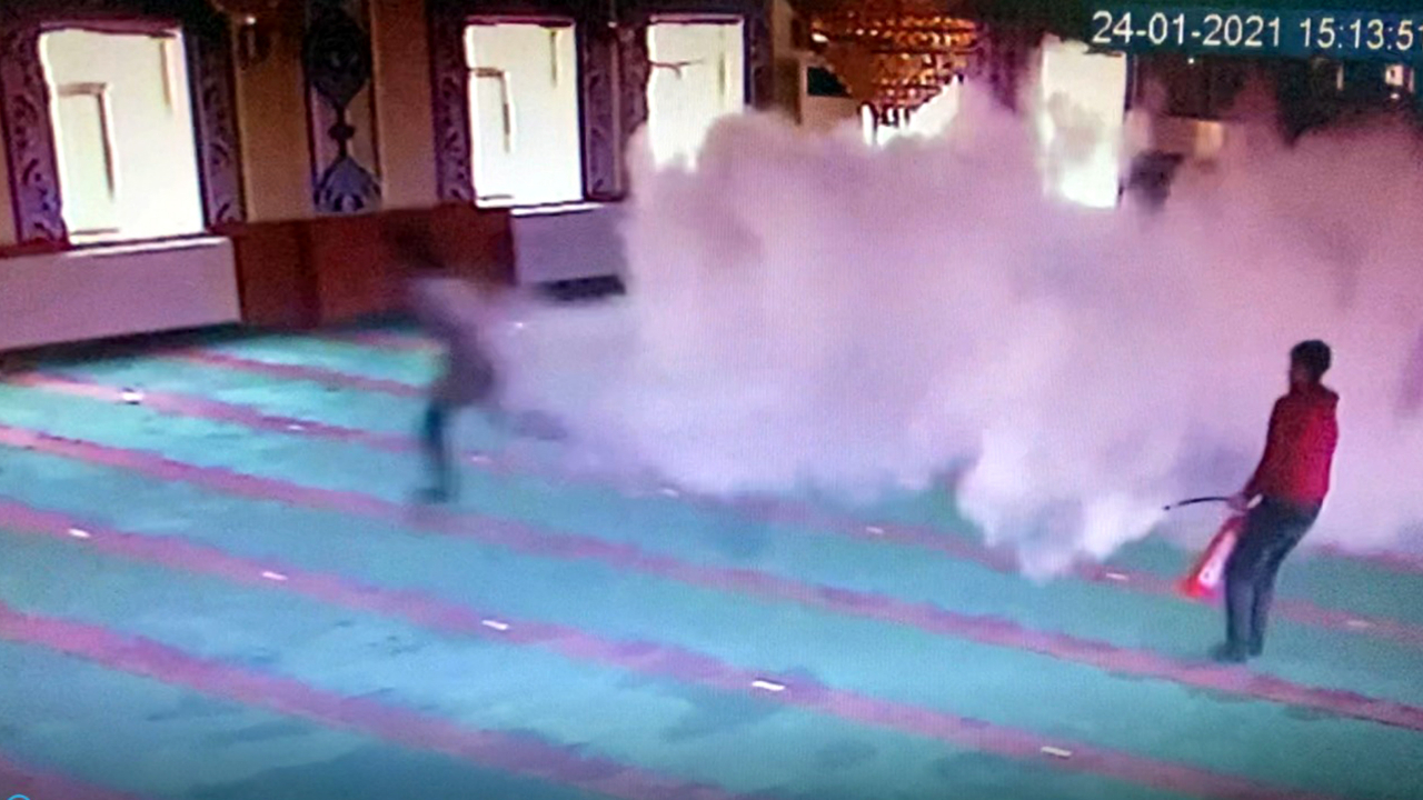 Camiye giren 5 çocuğun tehlikeli oyunu