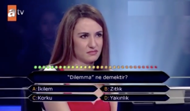 Kim Milyoner Olmak İster yarışmasında telefon hilesi!