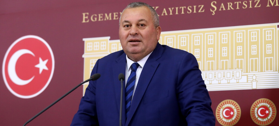 Yurtsuz kalan Cemal Enginyurt Erdoğan'a saldırdı