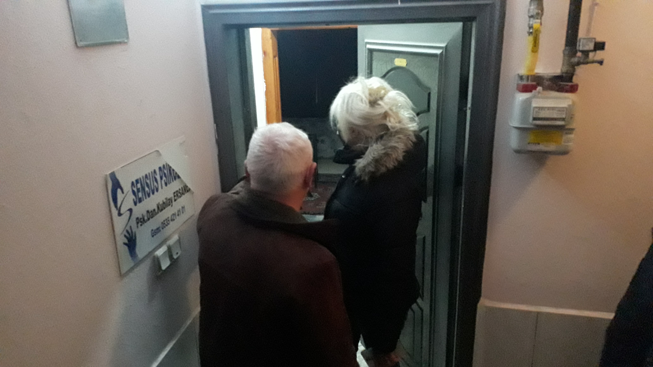 Apartman dairesini kumarhaneye çevirdiler!