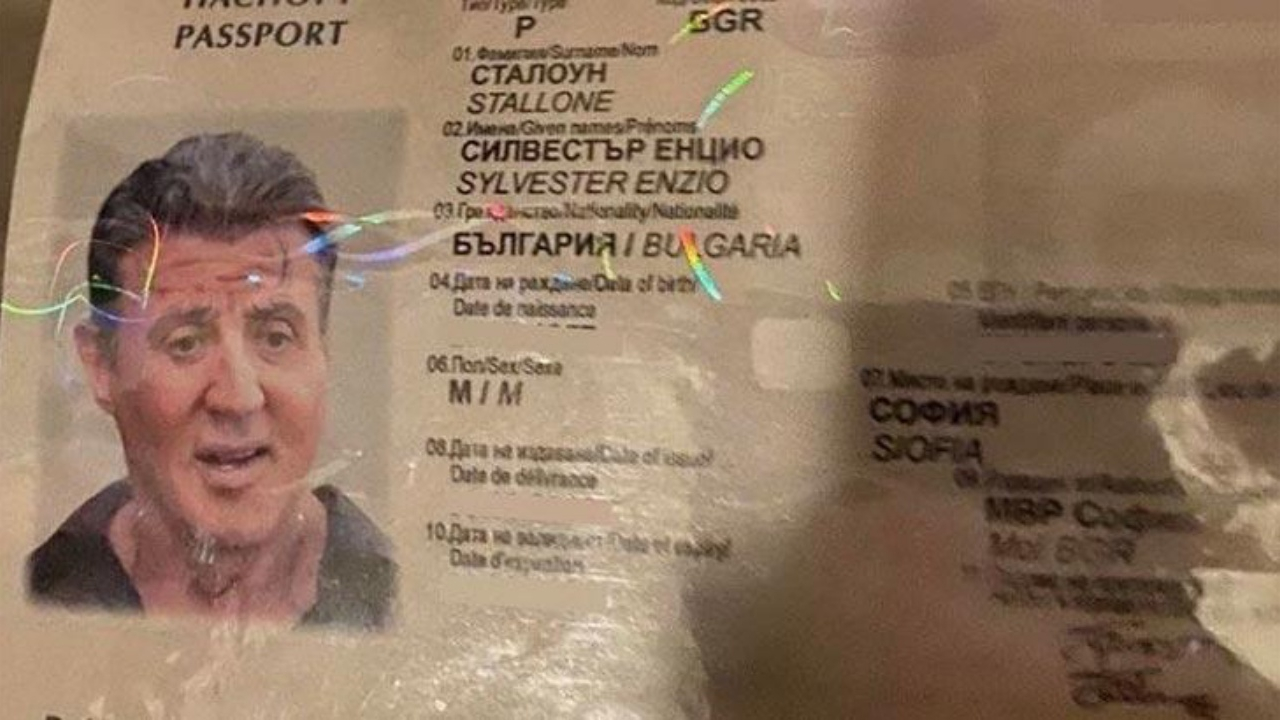 Hücre evinde ünlü yıldızın pasaportu bulundu