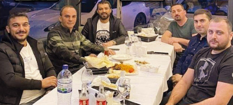 Galip Öztürk ile Derkan Başer Batum'da görüntülendi