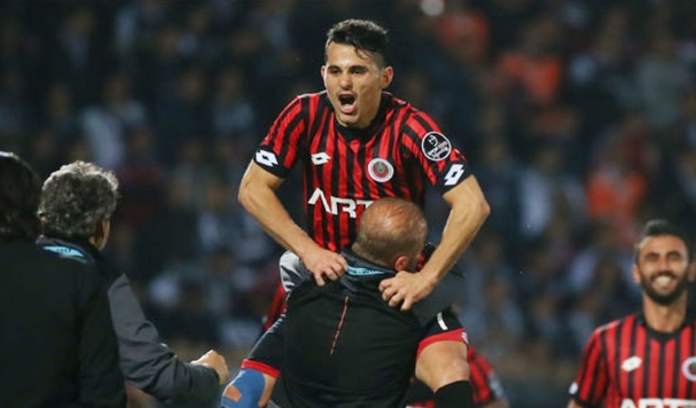 Galatasaray'dan beklenmedik transfer hamlesi