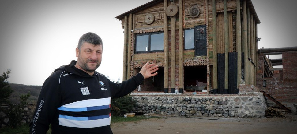 Eski komando koronadan böyle korunuyor!
