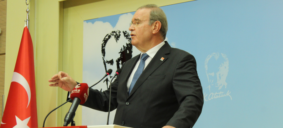 CHP Sözcüsü Faik Öztrak'tan istifalara ilginç tepki