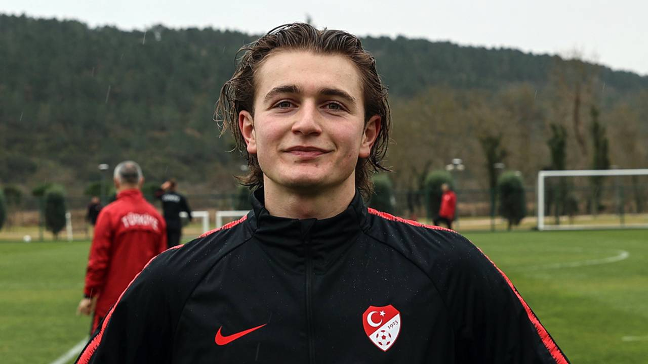 Ali Akman'ı Eintracht Frankfurt kaptı