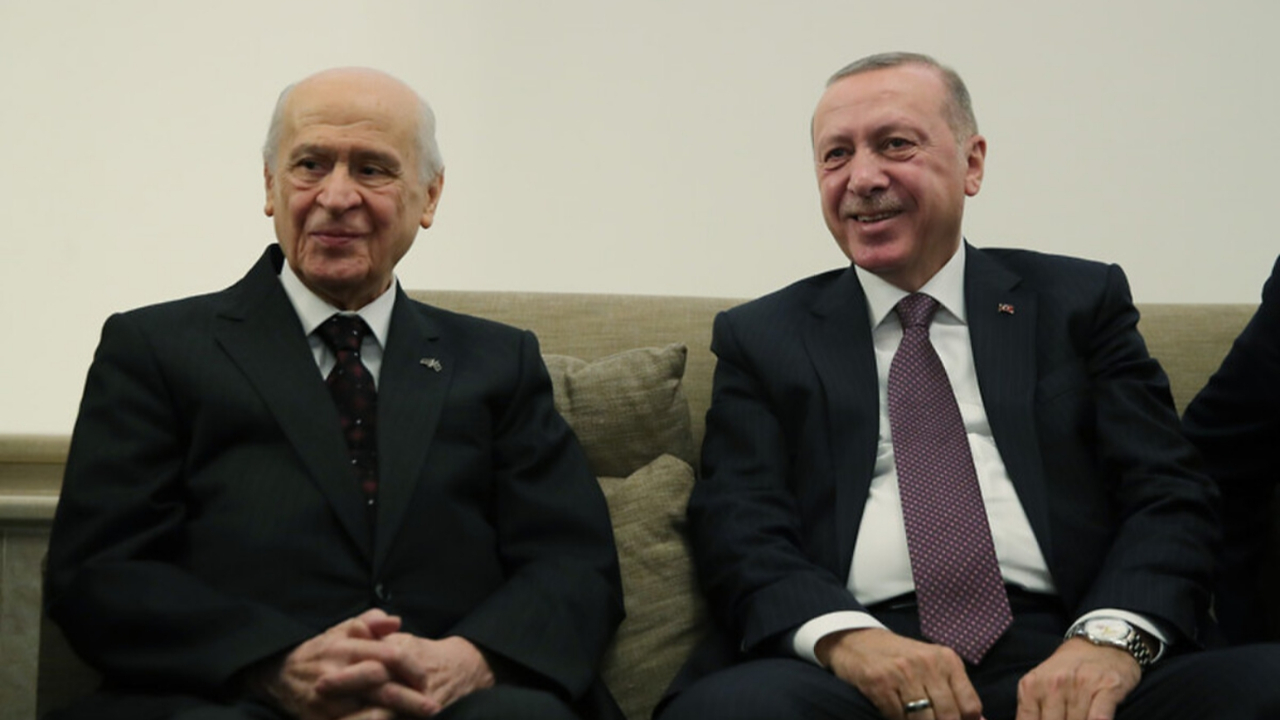 Bahçeli: Türkiye'nin yeni bir anayasaya ihtiyacı olduğu açıktır