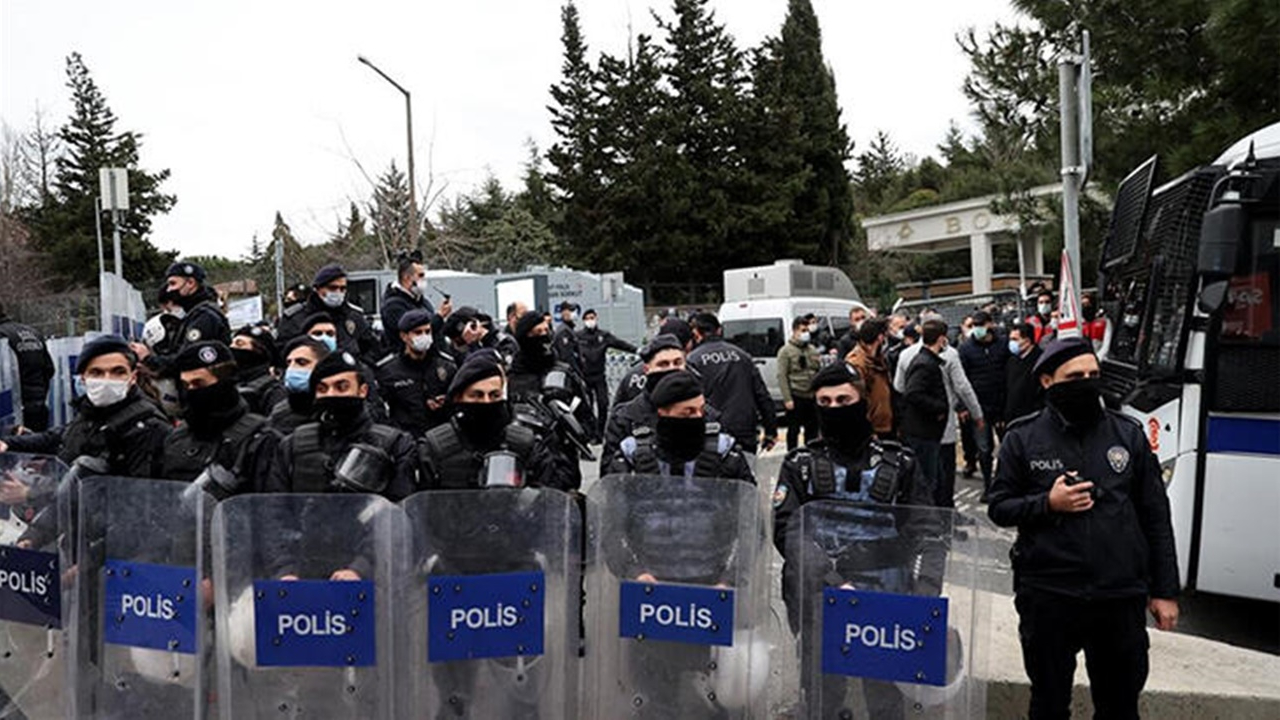 8 şüpheliden 5'i gözaltında