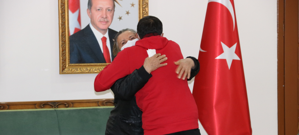 Bir annenin daha yüzü güldü