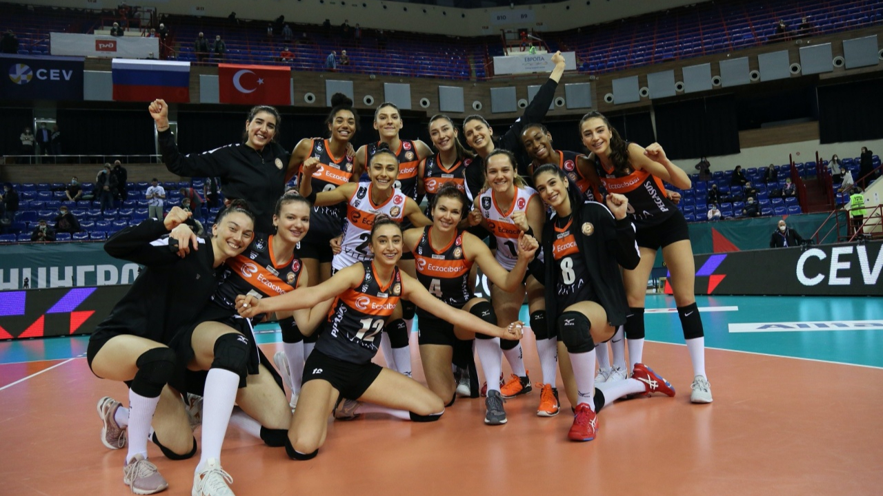 Eczacıbaşı VitrA CEV Şampiyonlar Ligi'nde namağlup çeyrek finalist