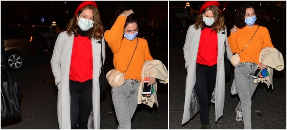 'Negatifiz' diyen Burcu Biricik kuralları umursamadı